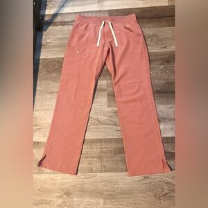 FIGS Kade Cargo Scrub Pants Coral Women Size Medium